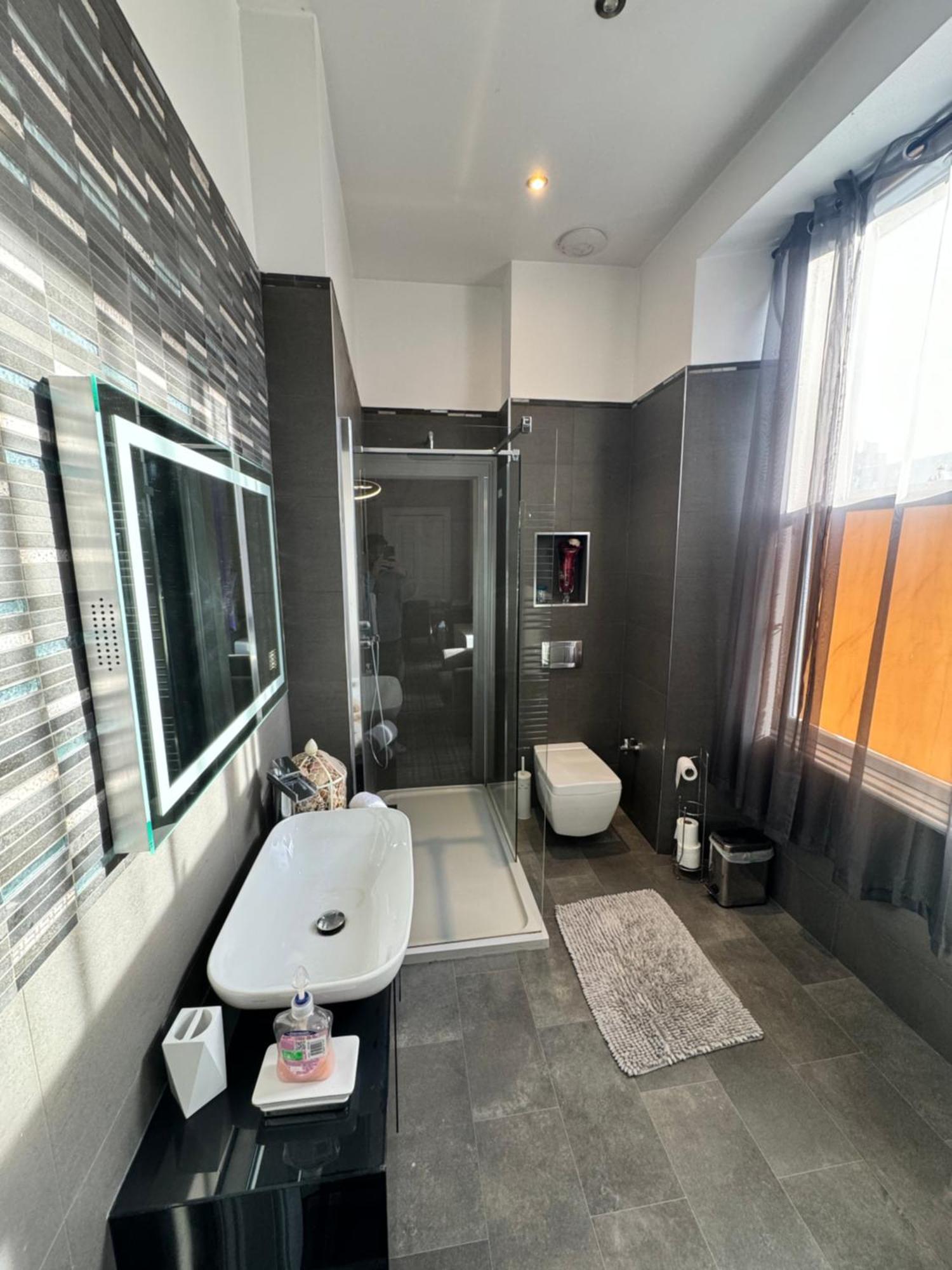 Luxury Family Room With Private Bathroom In The Heart Of Edimburgo Esterno foto